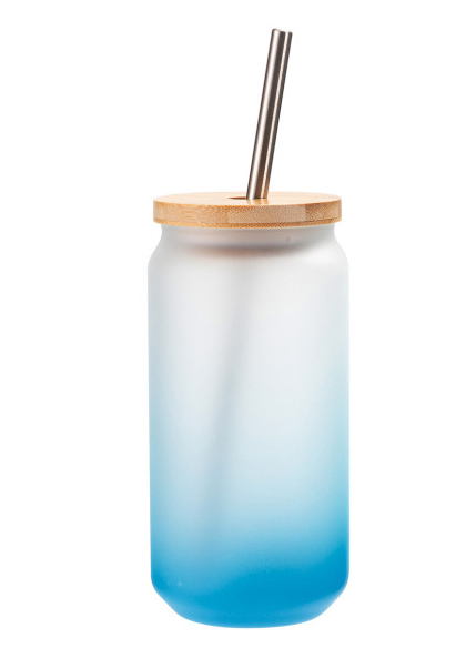 Glasbecher mit Bambusdeckel und Trinkhalm